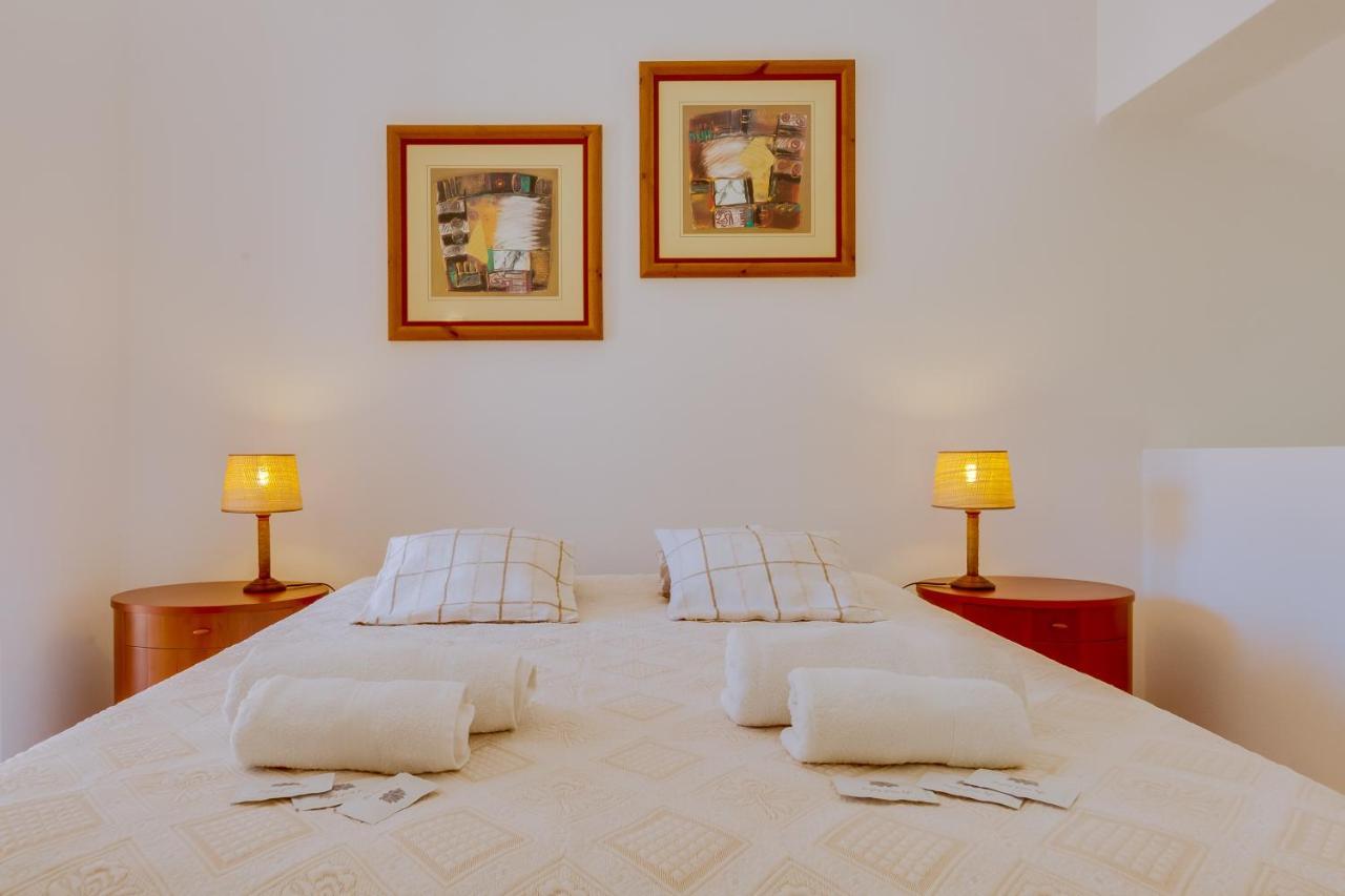 Сasa de vacaciones Small 4pax -shared Pool @ Homesbyfc Albufeira
